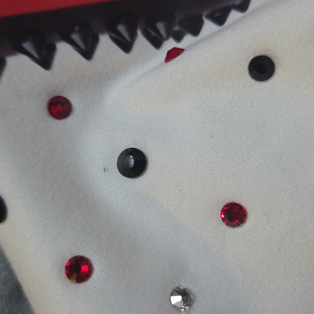 NWOT! Custom Rhinestone High Heel Tshirt - Picture 7 of 7